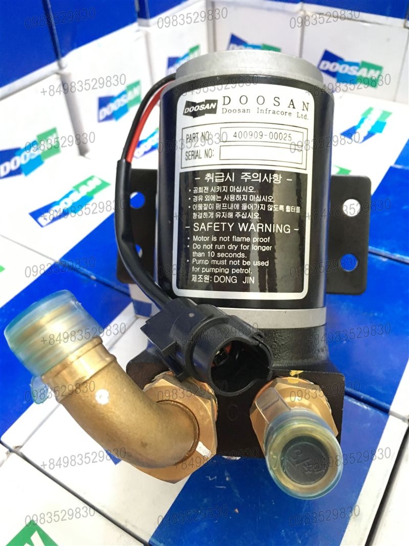 Bơm dầu nhiên liệu lên thùng 24Vol Doosan DX140W~